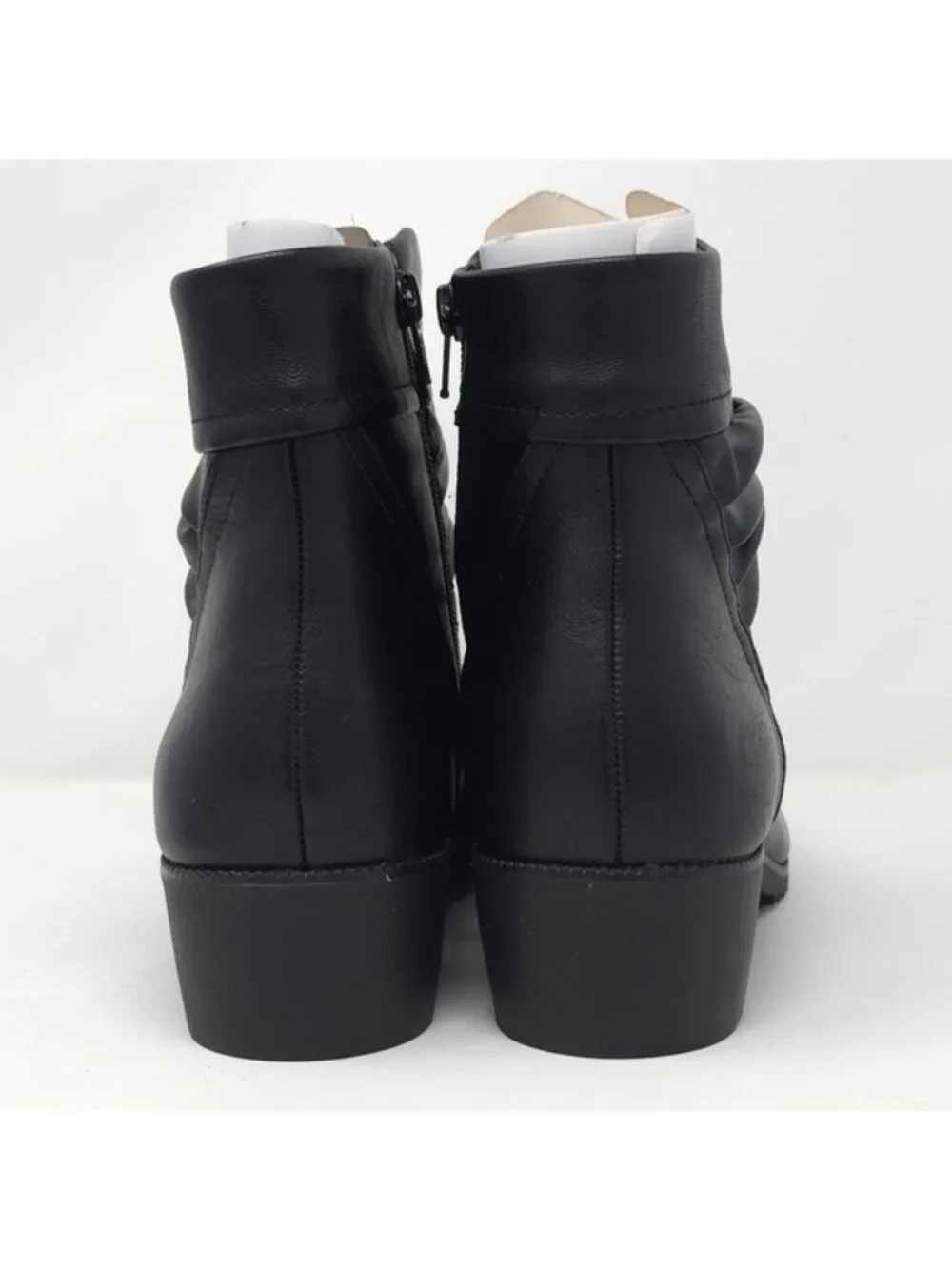 CLIFFS BY WHITE MOUNTAIN Durbon Block Heeled Ankle Bootie Black/Smooth 10M